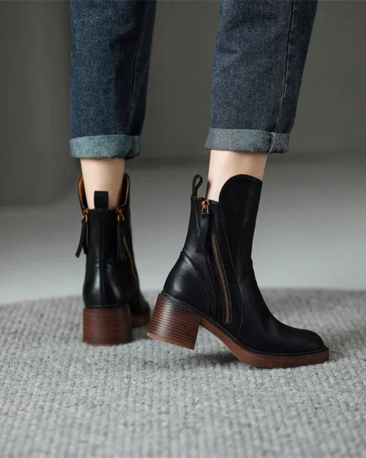 Valorine | Black Leather Ankle Boots