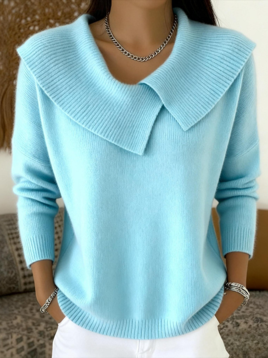 Cassidy | Warm Sweater with Soft Collar